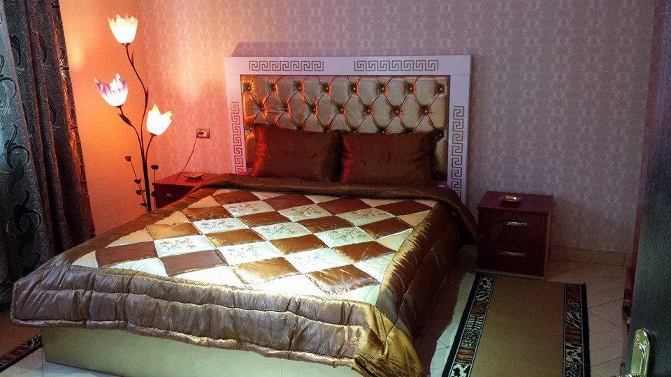 Hotel Buza New Shtoj Ngoại thất bức ảnh