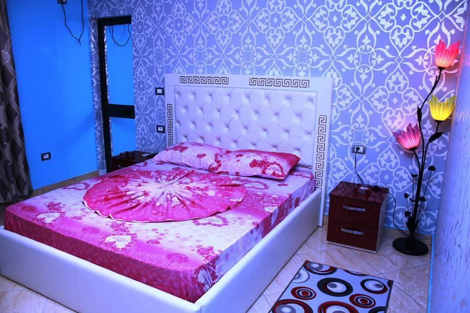 Hotel Buza New Shtoj Ngoại thất bức ảnh