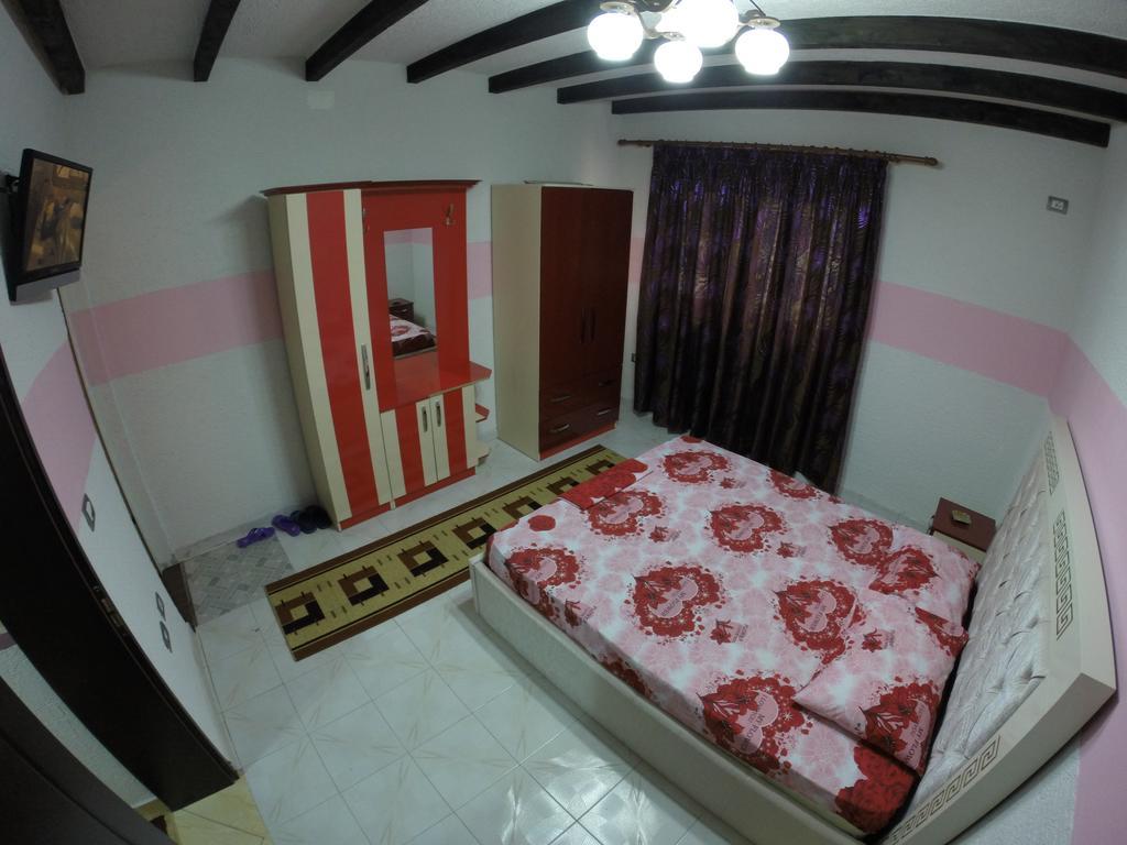 Hotel Buza New Shtoj Ngoại thất bức ảnh