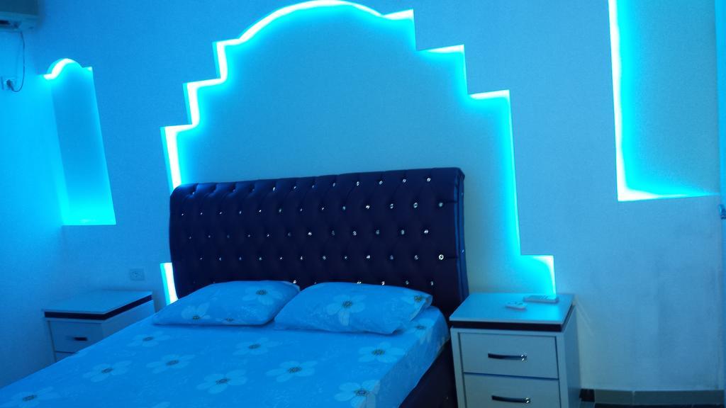 Hotel Buza New Shtoj Ngoại thất bức ảnh