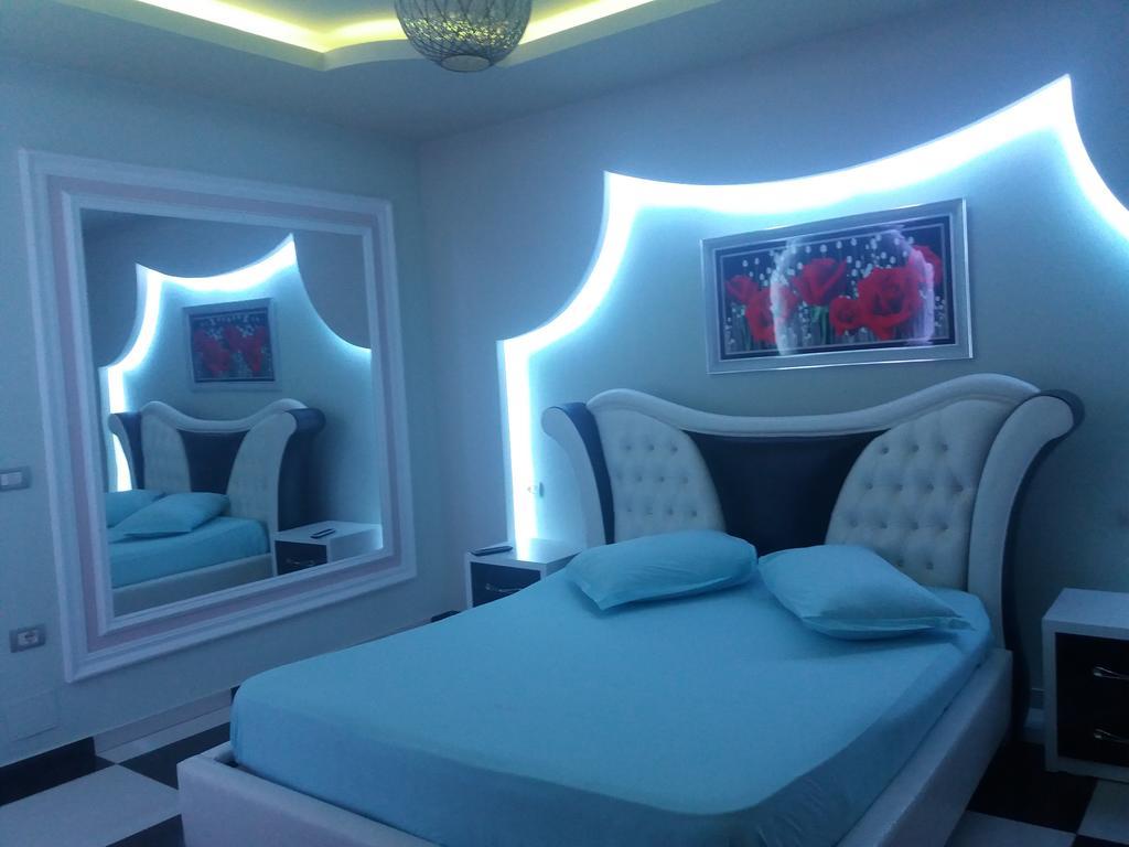 Hotel Buza New Shtoj Ngoại thất bức ảnh