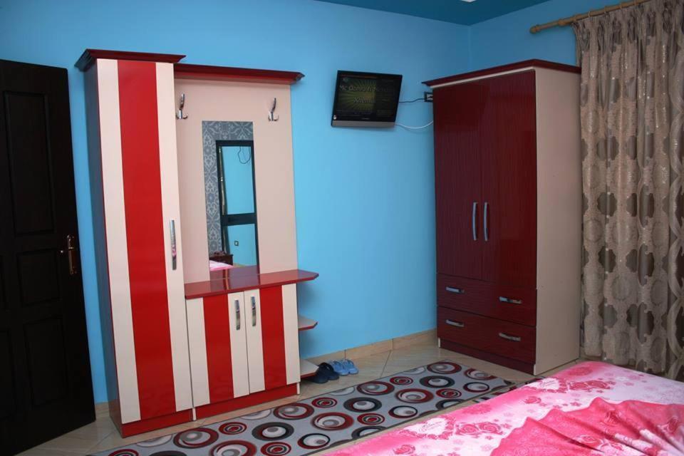 Hotel Buza New Shtoj Ngoại thất bức ảnh